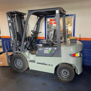 Heavy duty forklift hire